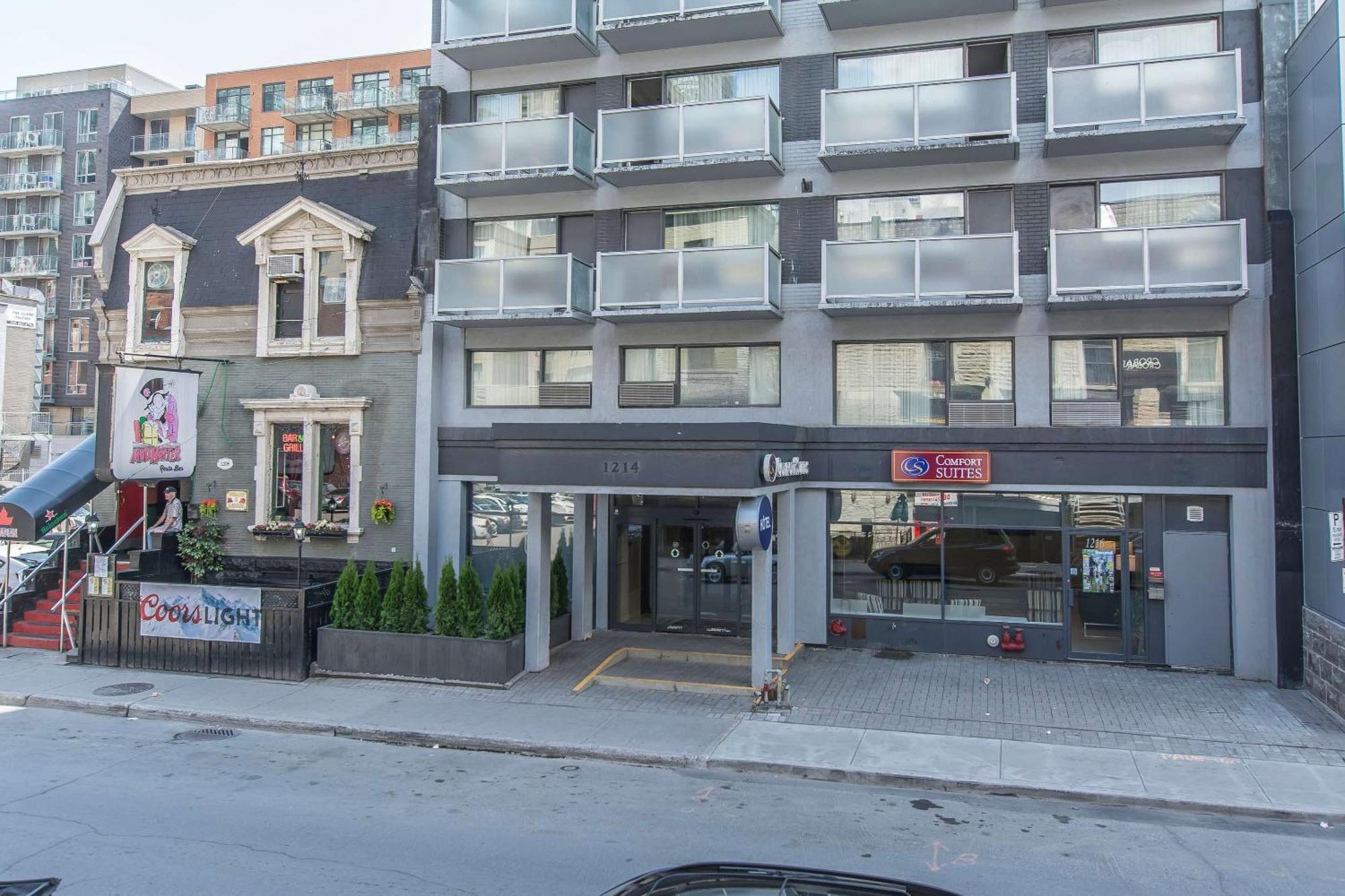 Comfort Suites Downtown Montreal Exterior photo
